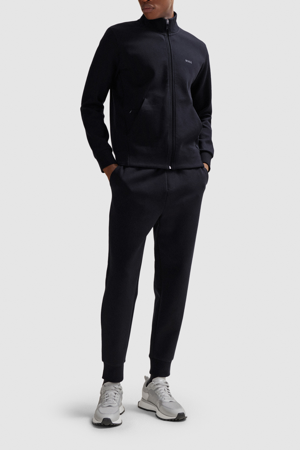 תמונת כל הלוק של ז'קט